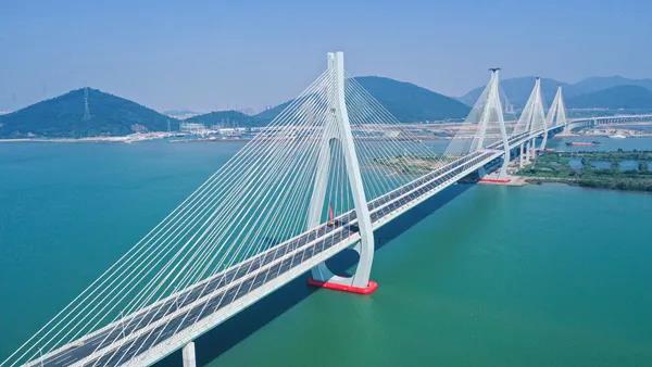 斜拉桥